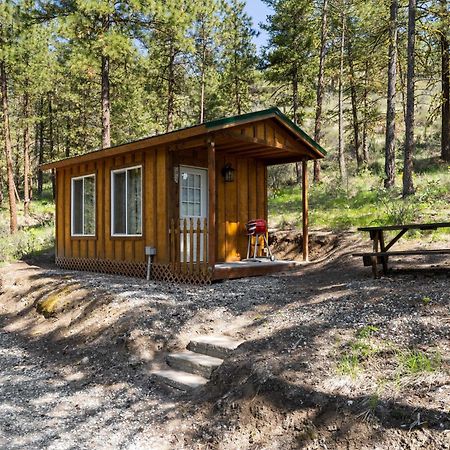 Echo Valley Resort + Cabins Manson Экстерьер фото