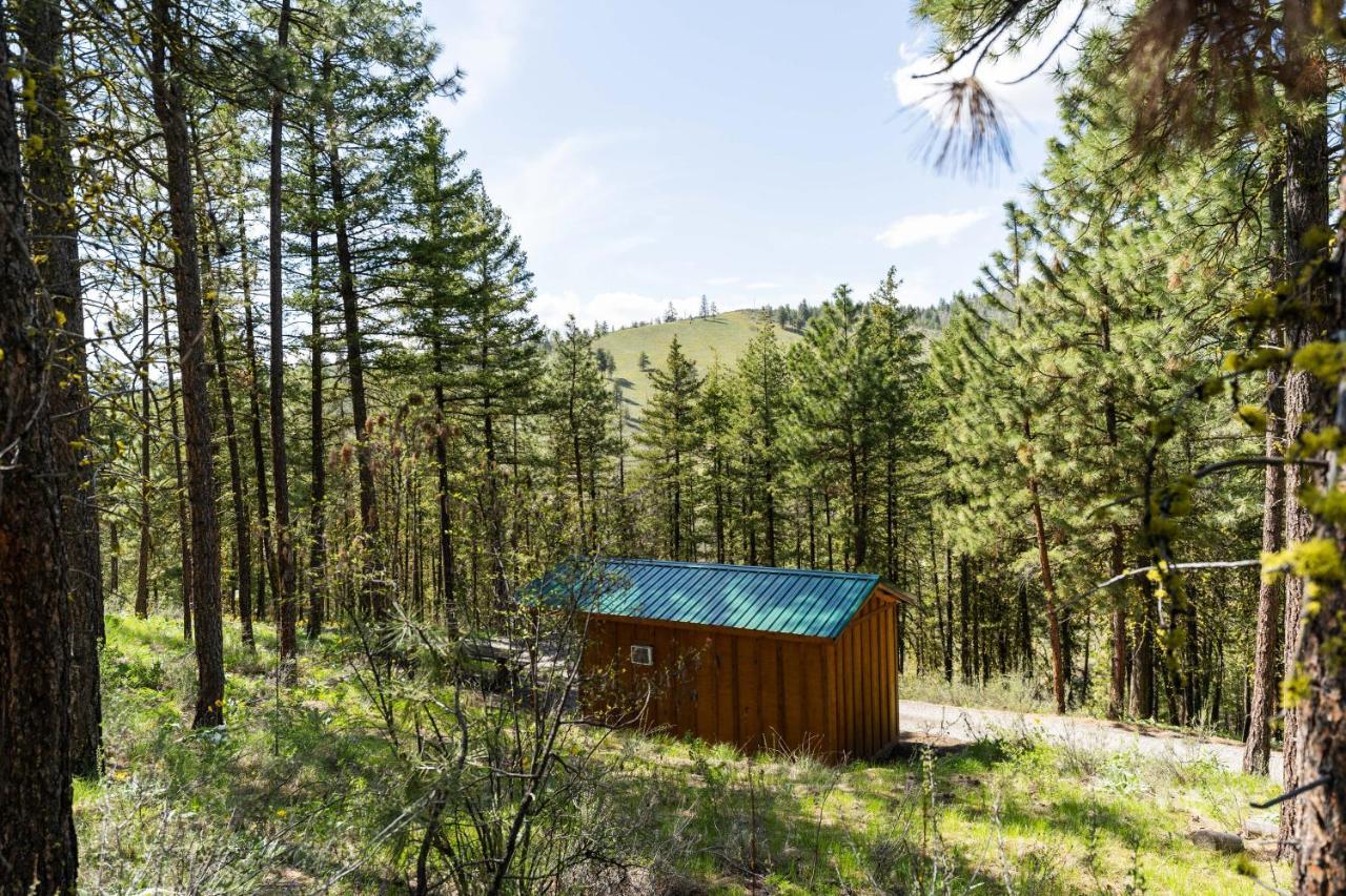 Echo Valley Resort + Cabins Manson Экстерьер фото