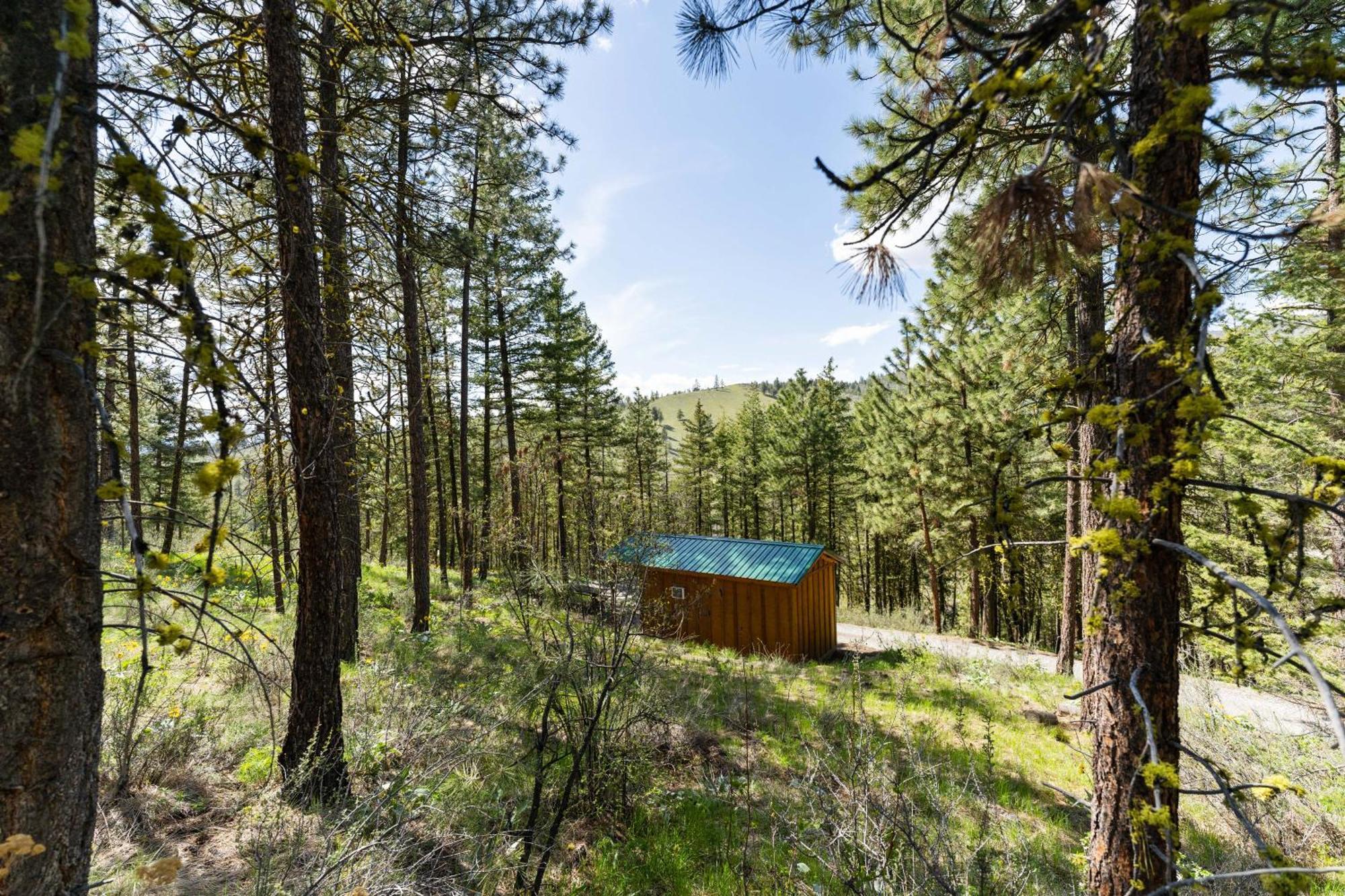 Echo Valley Resort + Cabins Manson Экстерьер фото