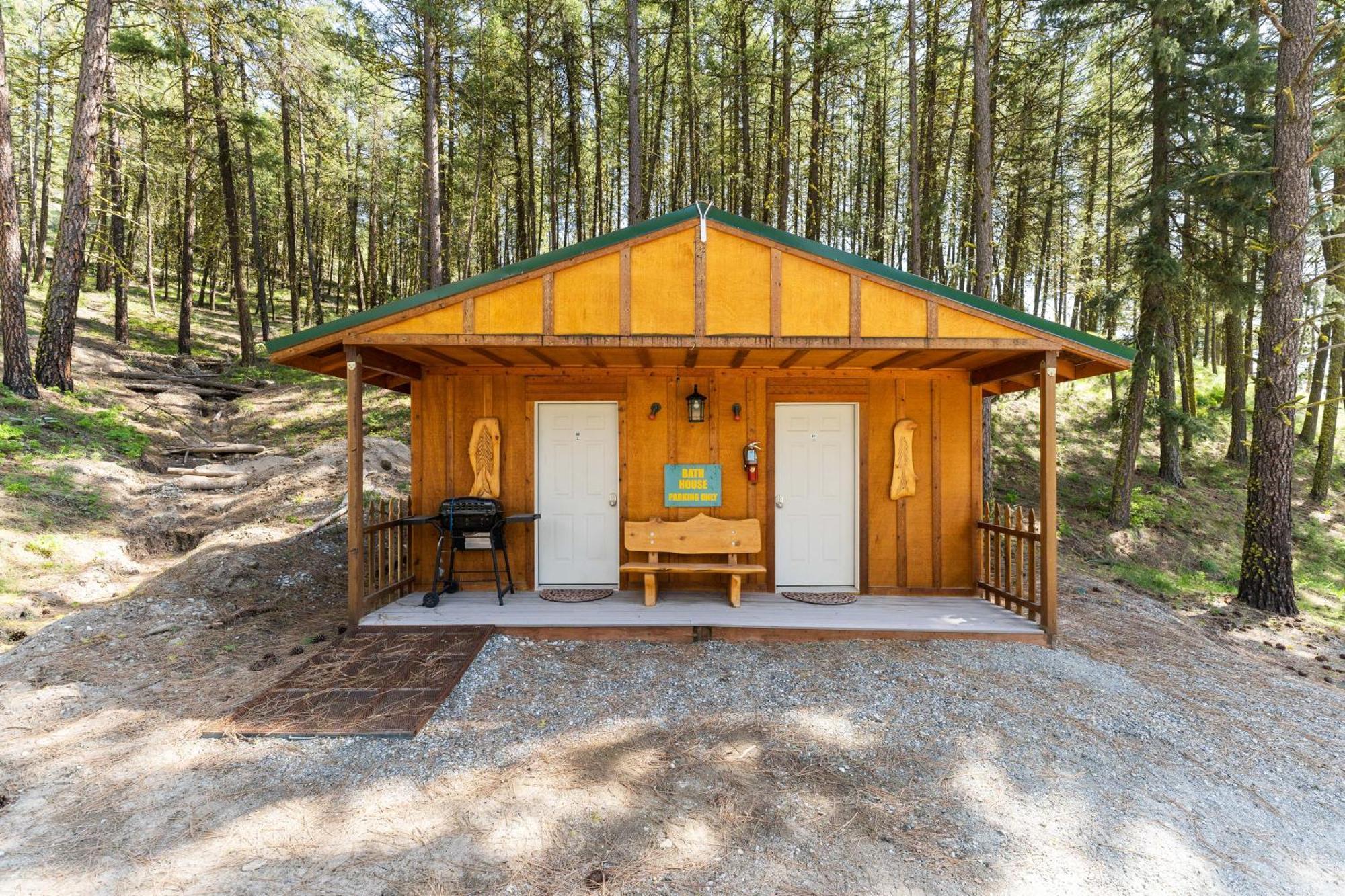 Echo Valley Resort + Cabins Manson Экстерьер фото