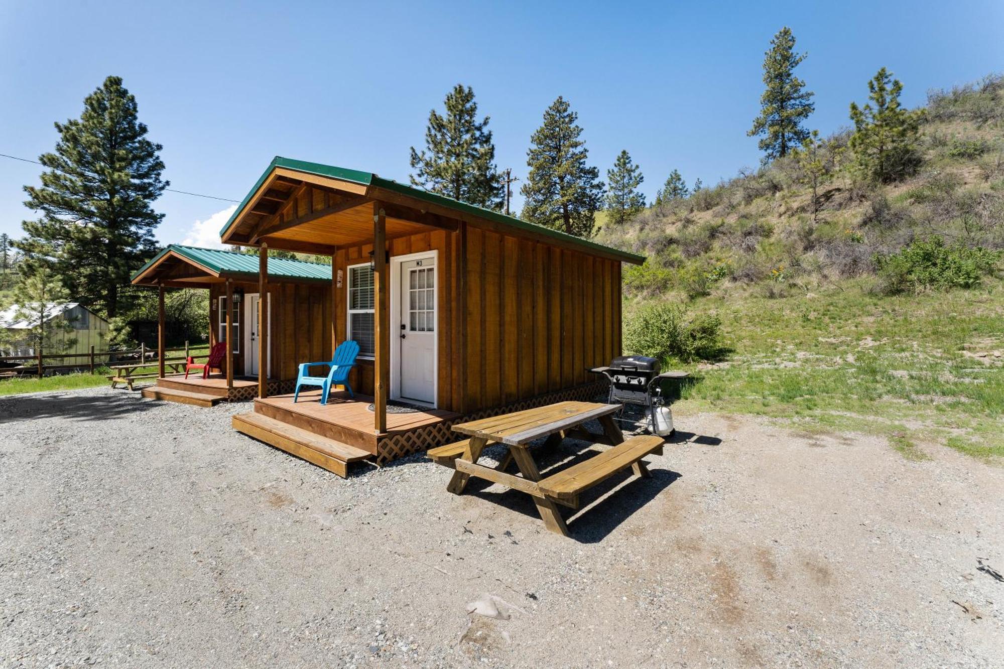 Echo Valley Resort + Cabins Manson Экстерьер фото