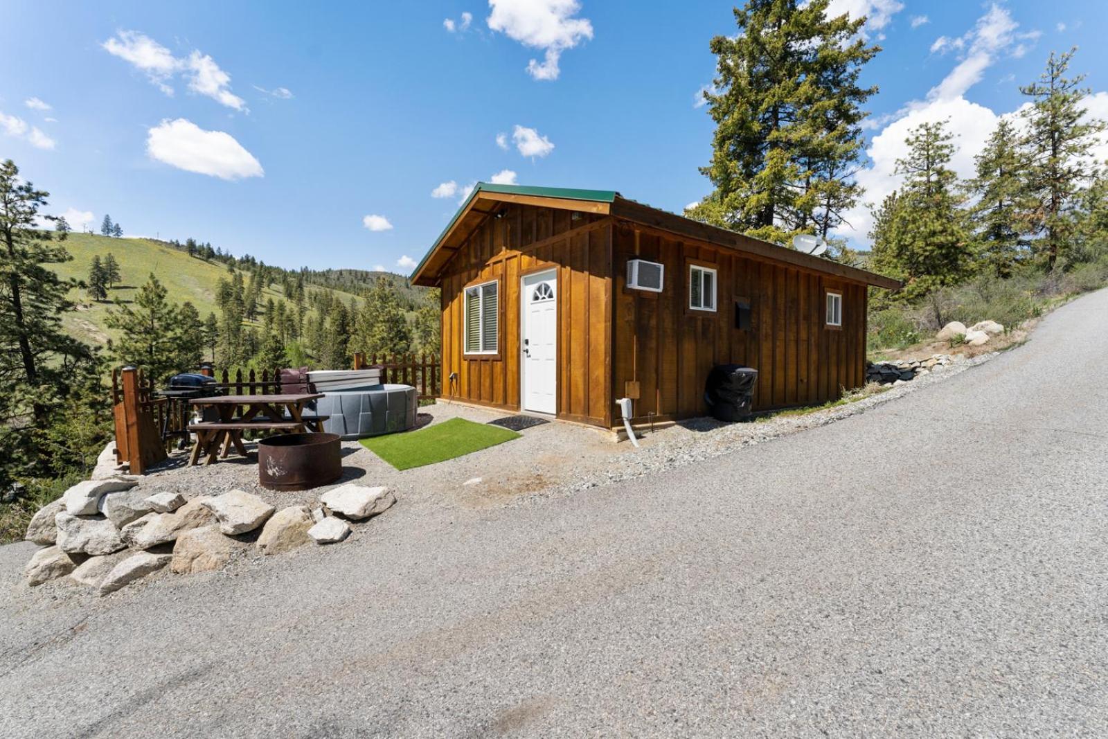 Echo Valley Resort + Cabins Manson Экстерьер фото