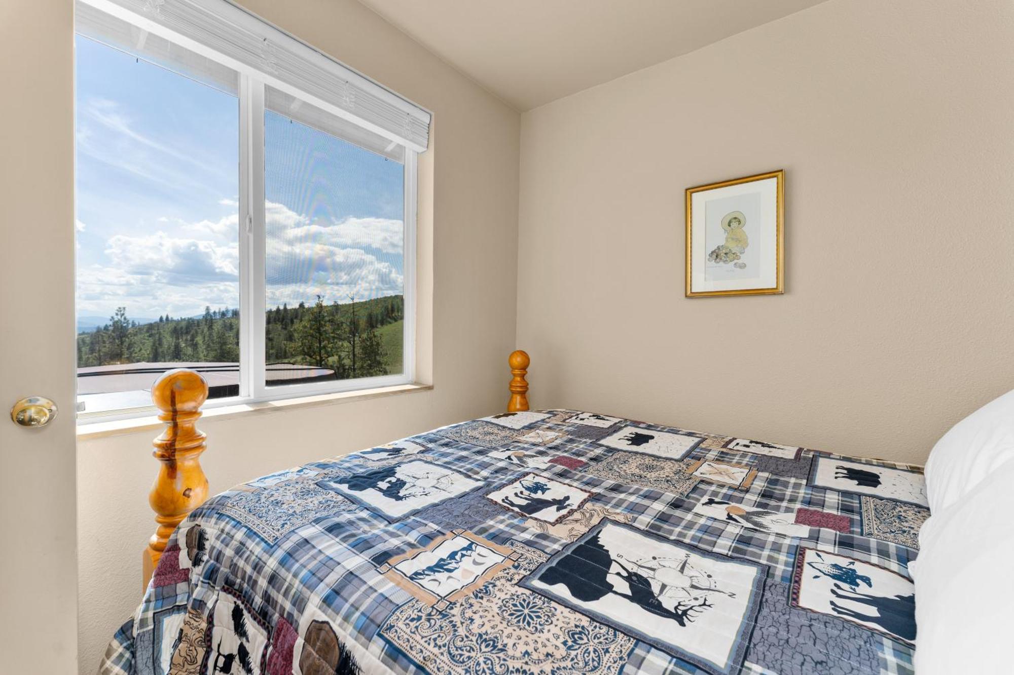Echo Valley Resort + Cabins Manson Экстерьер фото