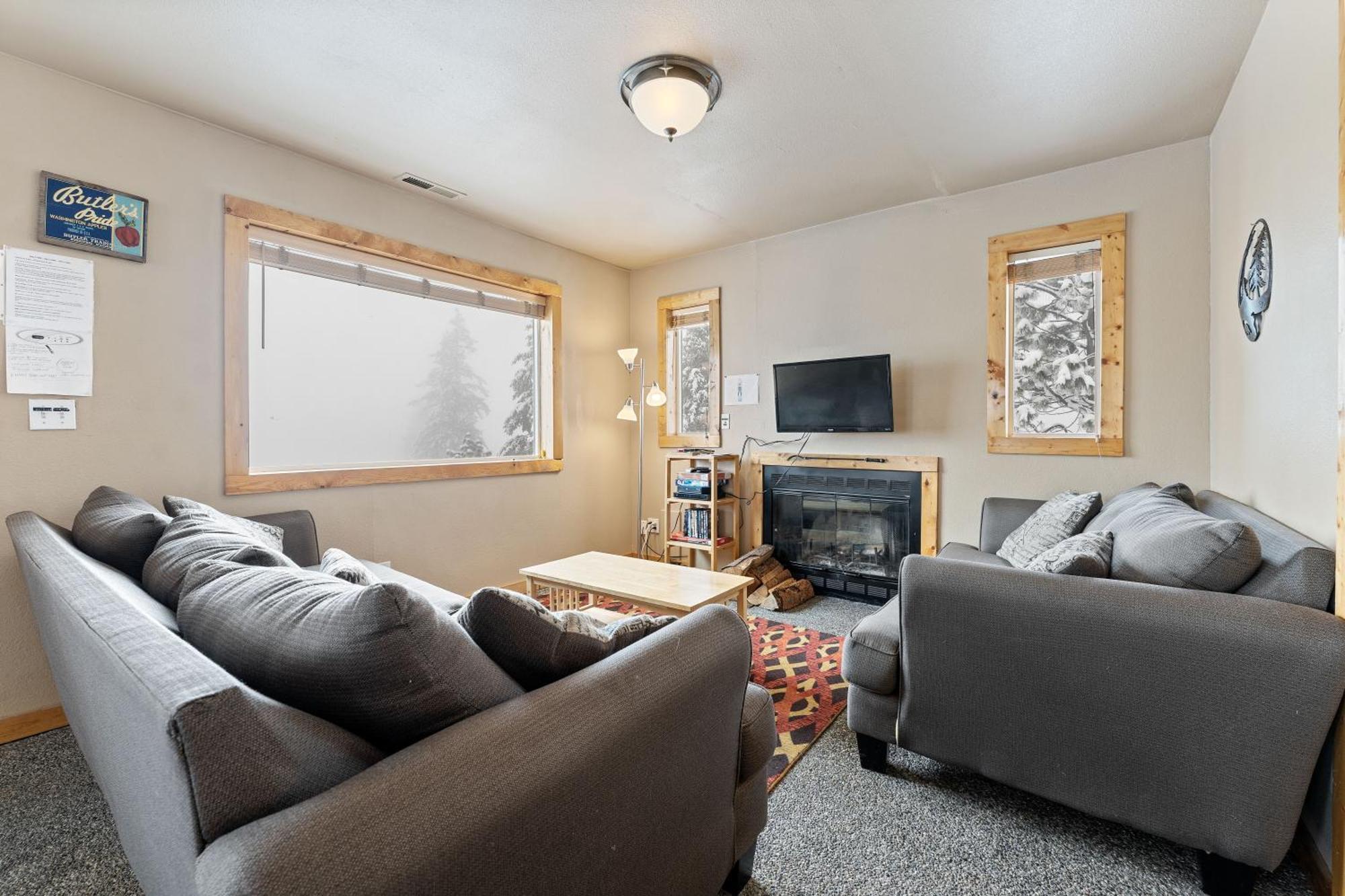Echo Valley Resort + Cabins Manson Экстерьер фото
