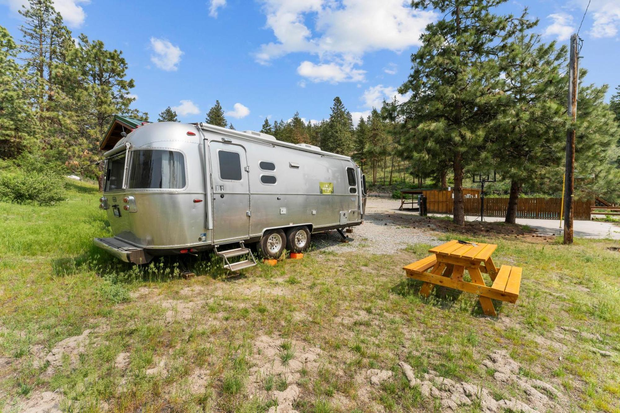 Echo Valley Resort + Cabins Manson Экстерьер фото