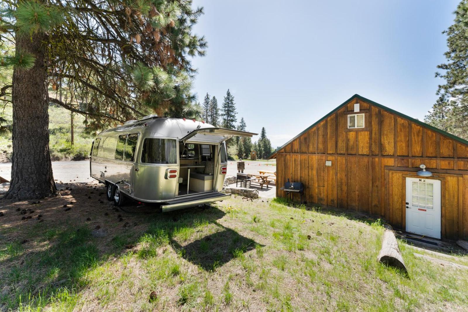 Echo Valley Resort + Cabins Manson Экстерьер фото