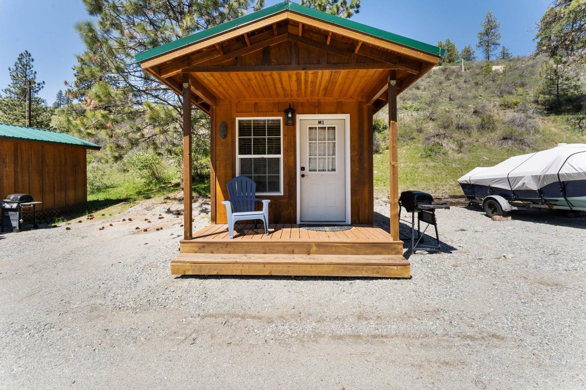 Echo Valley Resort + Cabins Manson Экстерьер фото