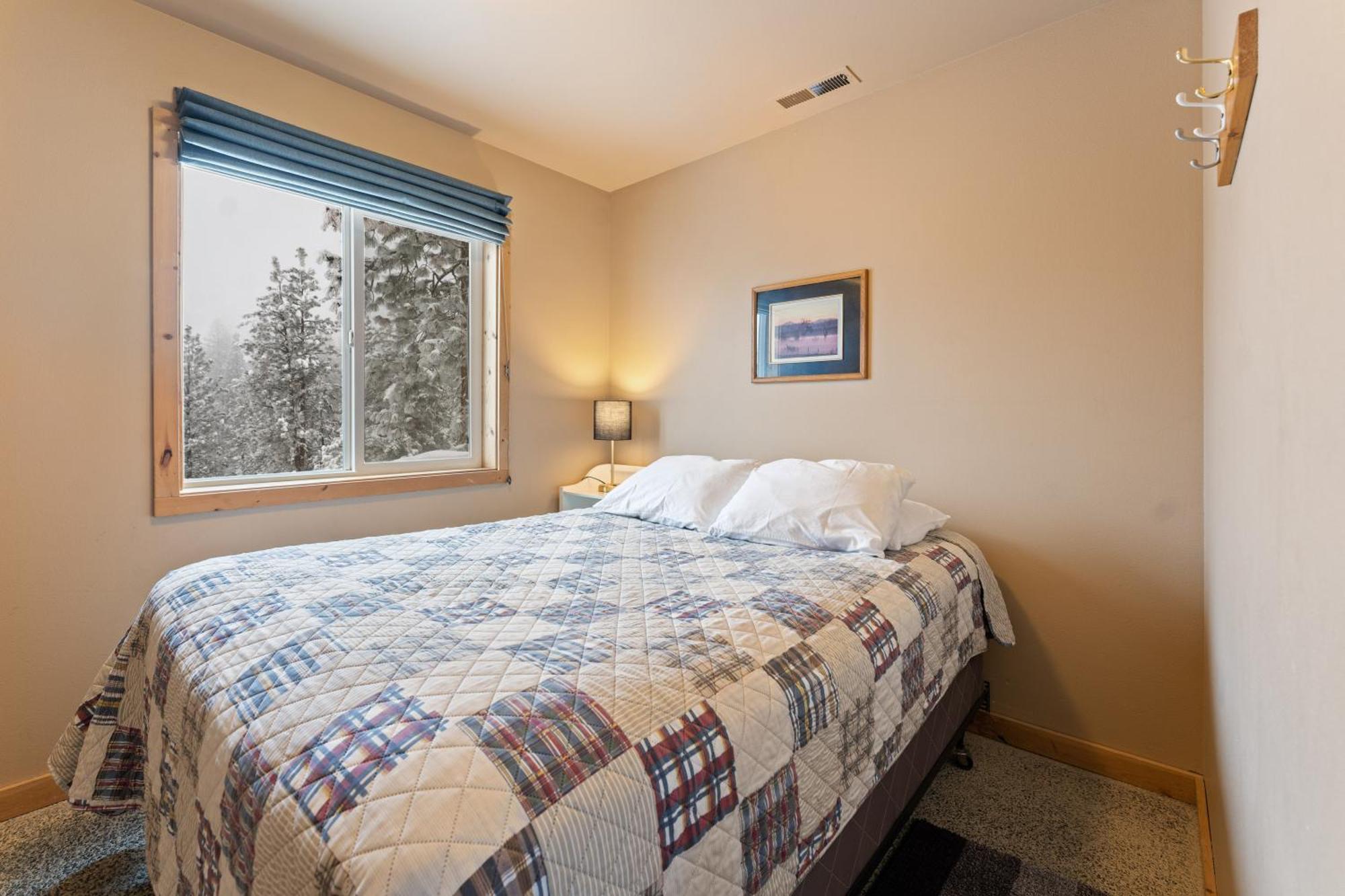 Echo Valley Resort + Cabins Manson Экстерьер фото